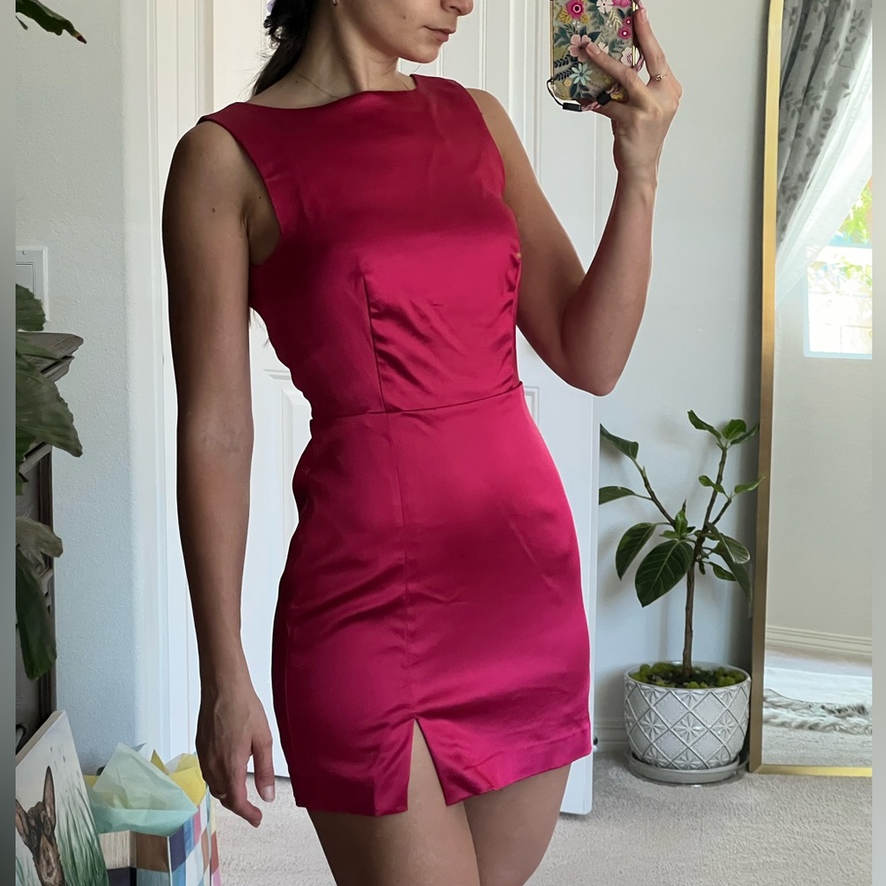 House of Harlow 1960 Low Back Satin Mini Dress in Pink Size US2